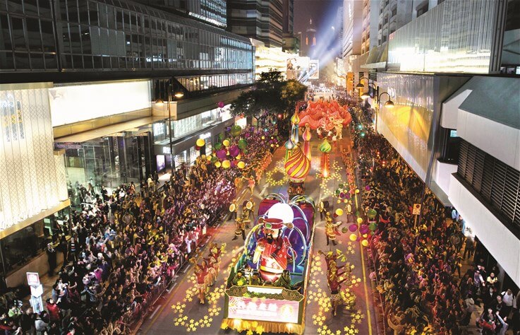 香港の旧正月イベントチムサーチョイのナイトパレード